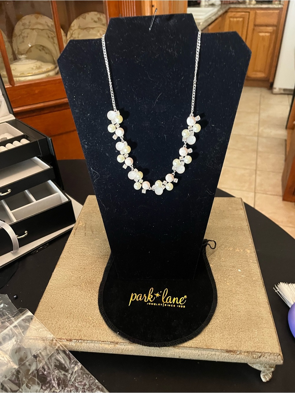 Park Lane Iridescent Pearl Cluster Necklace - White